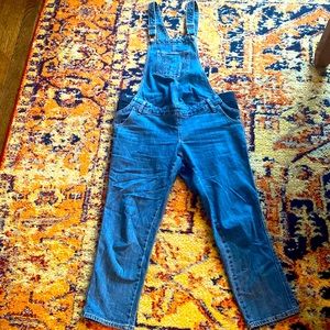 Old Navy Maternity Jean Bib Overalls 2 Short